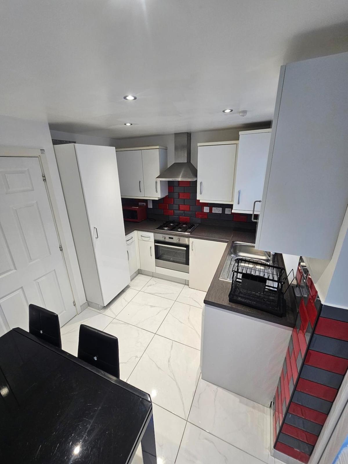 Apartment Very Cosy 3 Bedroom House Close To Coventry