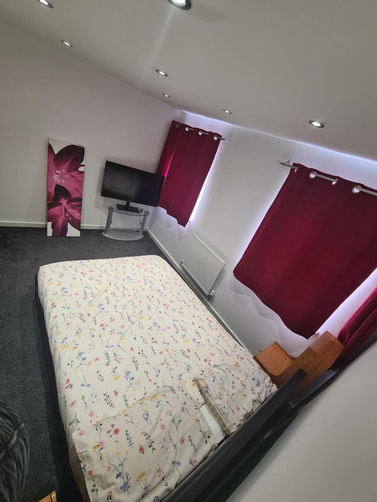 Apartment Very Cosy 3 Bedroom House Close To Coventry